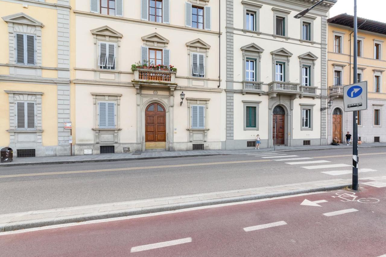 I Renai - Ponte Delle Grazie Modern Apartment Florence Exterior photo